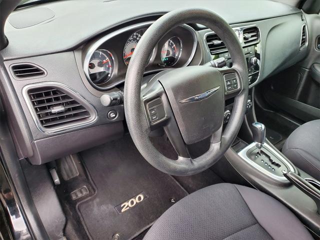 Used 2013 Chrysler 200 For Sale in Waterford Twp, MI