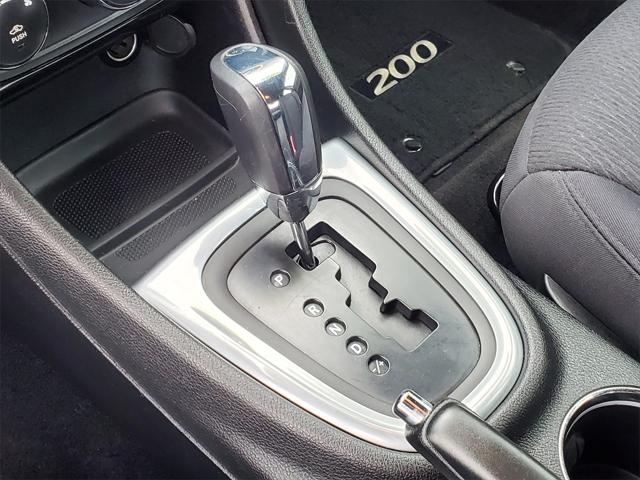 Used 2013 Chrysler 200 For Sale in Waterford Twp, MI