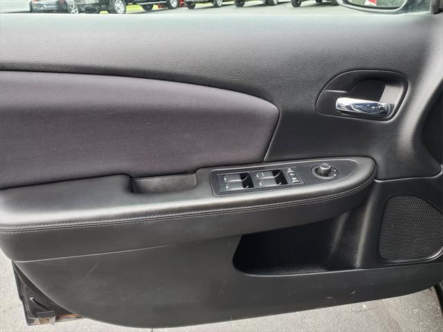 Used 2013 Chrysler 200 For Sale in Waterford Twp, MI