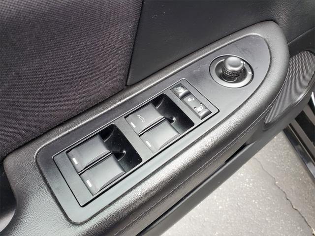 Used 2013 Chrysler 200 For Sale in Waterford Twp, MI