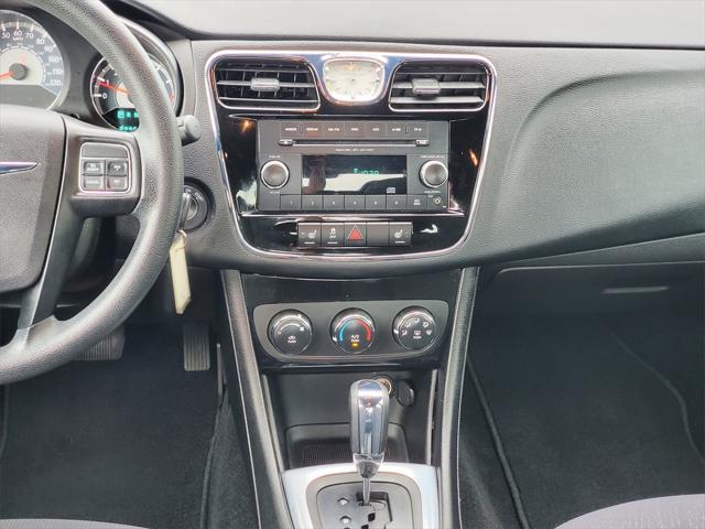 Used 2013 Chrysler 200 For Sale in Waterford Twp, MI