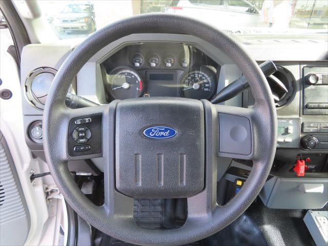 2012 Ford F-550 XL