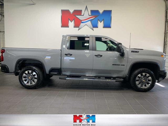 2024 Chevrolet Silverado 2500HD 4WD Crew Cab Standard Bed Custom