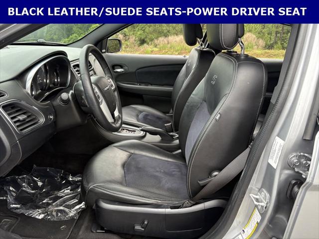 2014 Chrysler 200 Limited
