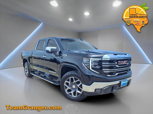 2022 GMC Sierra 1500 4WD Crew Cab Short Box SLT