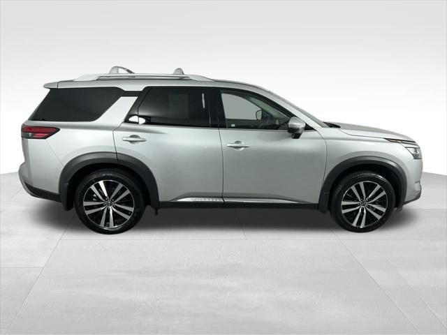 2024 Nissan Pathfinder Platinum FWD