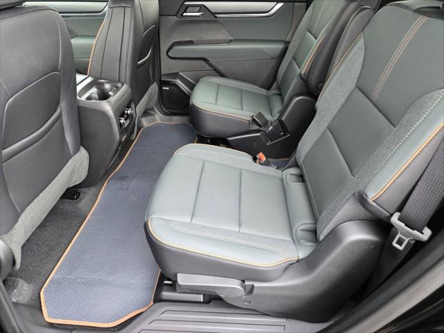 2025 GMC Acadia AWD AT4
