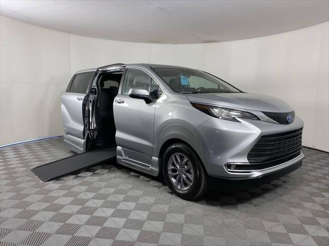 2022 Toyota Sienna XLE for sale in Phoenix, AZ