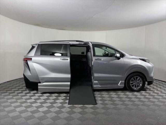 2022 Toyota Sienna XLE