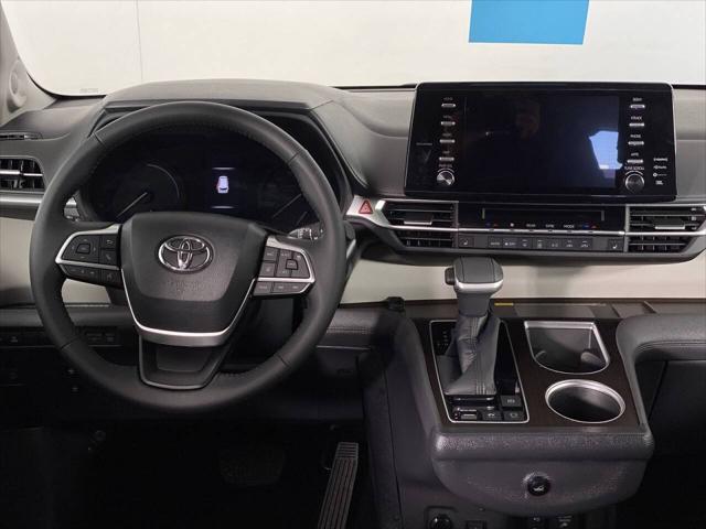 2022 Toyota Sienna XLE