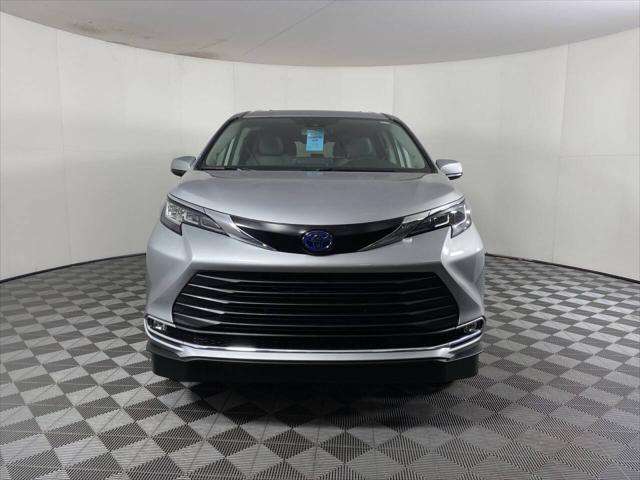 2022 Toyota Sienna XLE