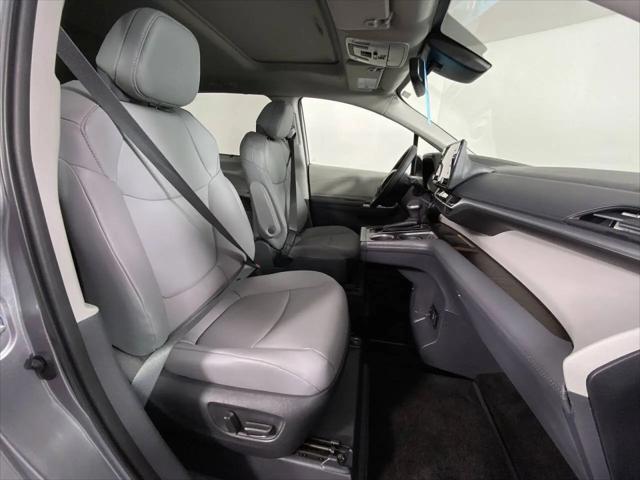 2022 Toyota Sienna XLE