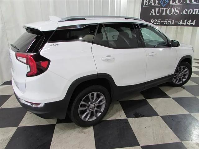 2023 GMC Terrain AWD SLT