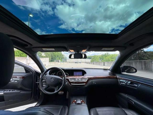 2009 Mercedes-Benz S 63 AMG S 63 AMG
