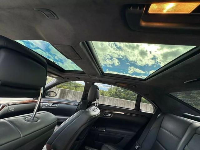 2009 Mercedes-Benz S 63 AMG S 63 AMG