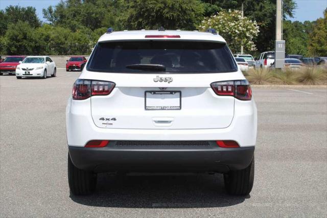 2025 Jeep Compass COMPASS LATITUDE 4X4