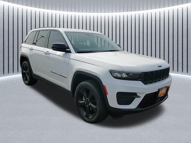 2022 Jeep Grand Cherokee Altitude 4x4