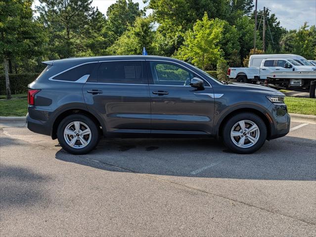 2022 Kia Sorento LX