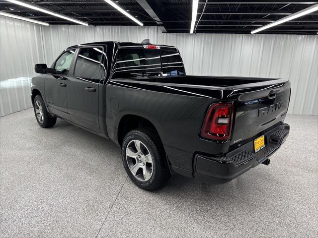 2025 RAM 1500 Tradesman Crew Cab 4x4 57 Box