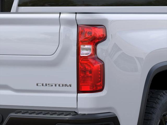 2025 Chevrolet Silverado 2500HD 4WD Crew Cab Standard Bed Custom