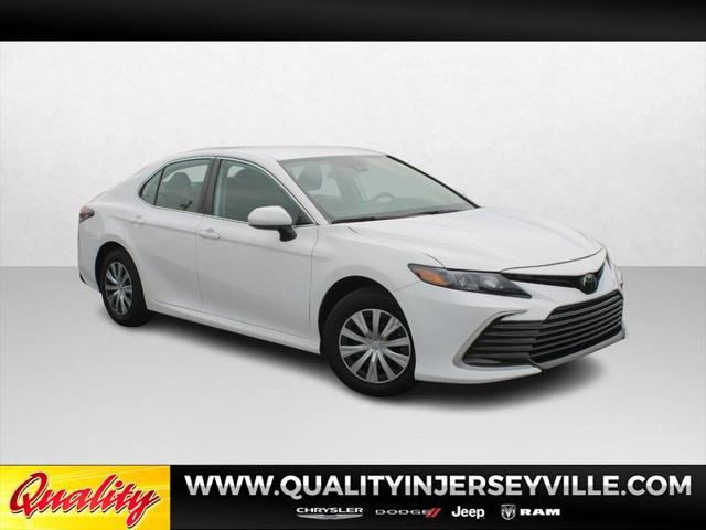2022 Toyota Camry LE Hybrid