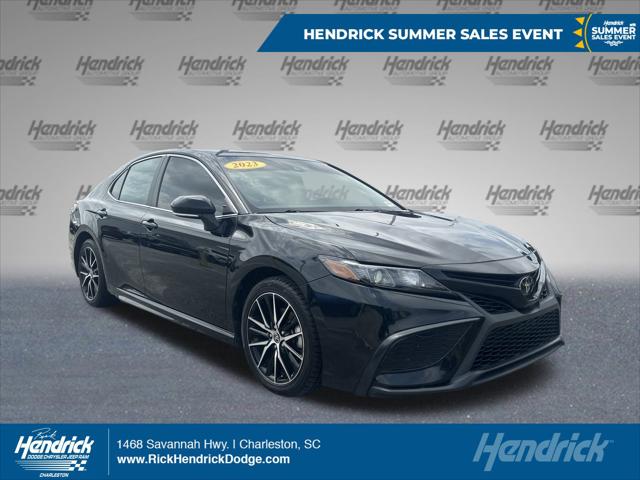 2023 Toyota Camry SE Nightshade Edition Hybrid
