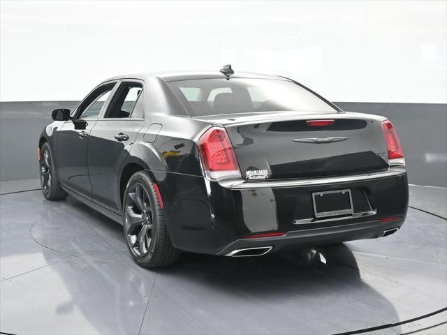 2022 Chrysler 300 Touring