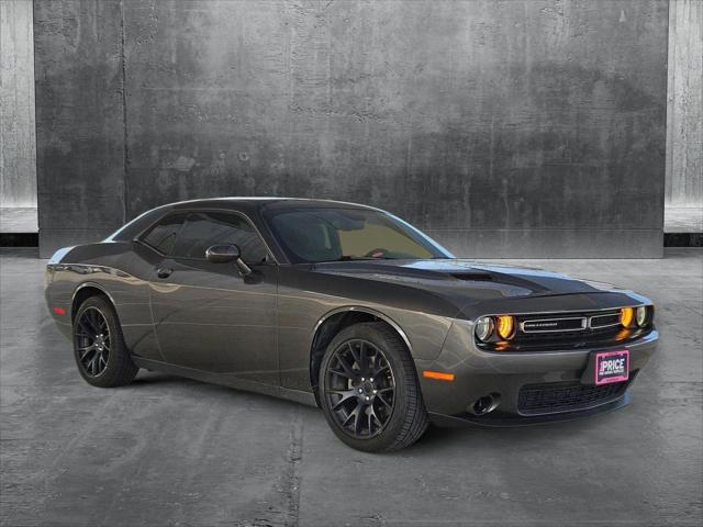 2015 Dodge Challenger SXT