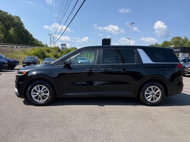 2022 Kia Carnival MPV LX Seat Package