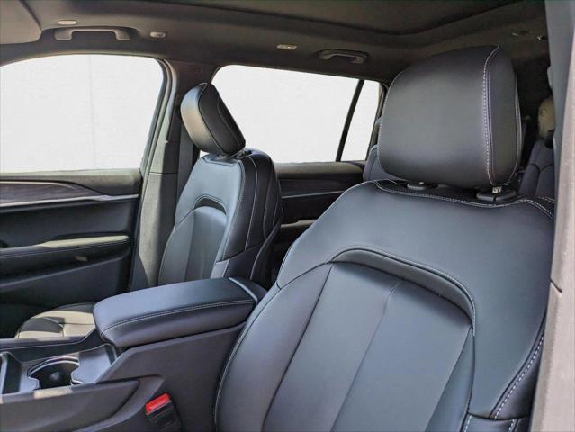 2025 Jeep Grand Cherokee Limited 4x2