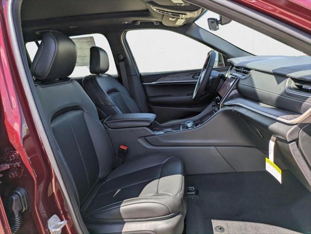 2025 Jeep Grand Cherokee Limited 4x2