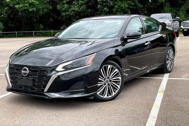 2023 Nissan Altima SL FWD