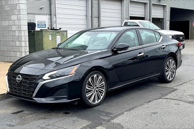 Used 2023 Nissan Altima SL with VIN 1N4BL4EV2PN399217 for sale in Olive Branch, MS