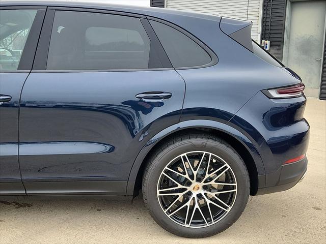 2025 Porsche Cayenne Unknown