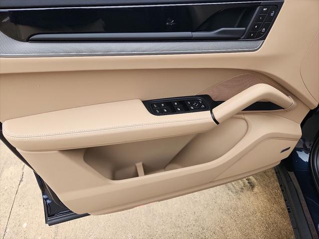 2025 Porsche Cayenne Unknown