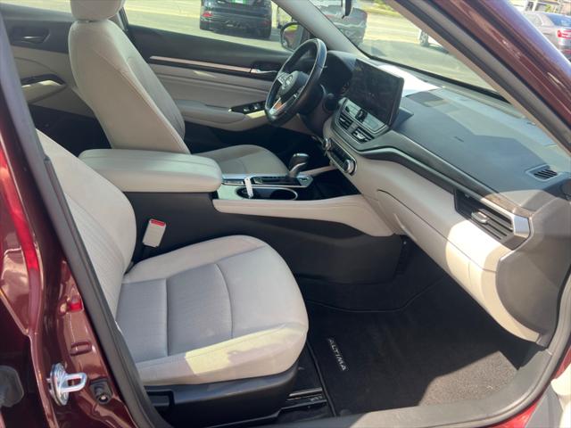 2023 Nissan Altima SV FWD
