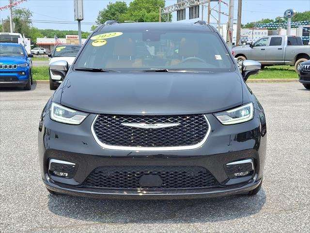 2022 Chrysler Pacifica Hybrid Pinnacle