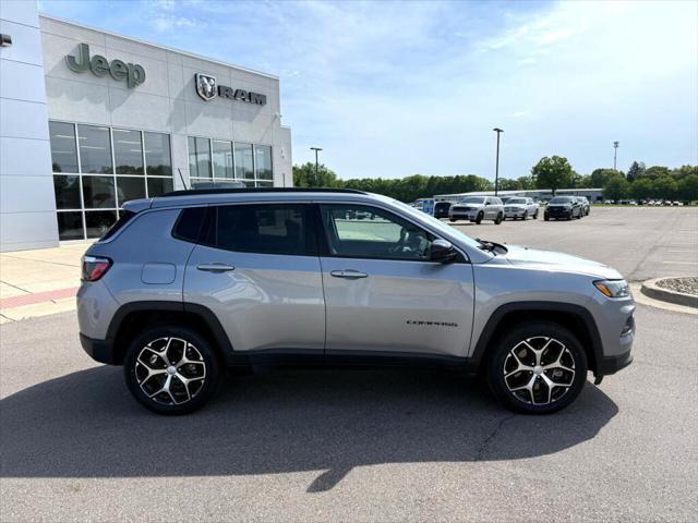 2024 Jeep Compass Latitude 4x4 2024 Jeep Compass Latitude 4x4
