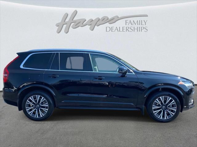 2022 Volvo XC90 T5 Momentum 7 Passenger