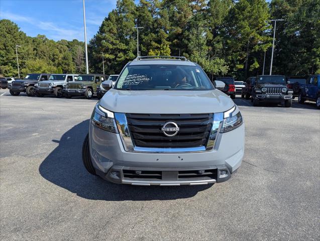 2022 Nissan Pathfinder Platinum 4WD 2022 Nissan Pathfinder Platinum 4WD