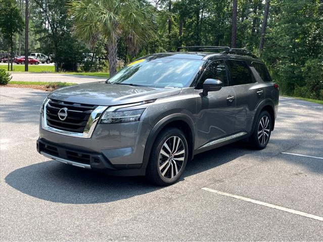 2024 Nissan Pathfinder Platinum FWD