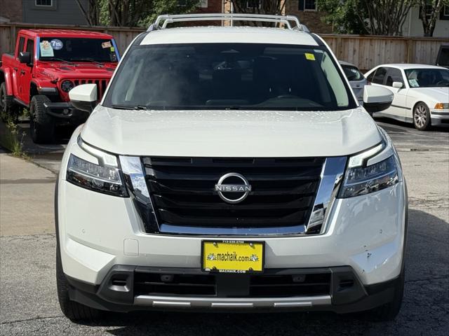 2023 Nissan Pathfinder SL 4WD