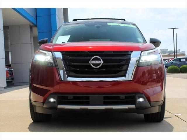 2022 Nissan Pathfinder Platinum 2WD