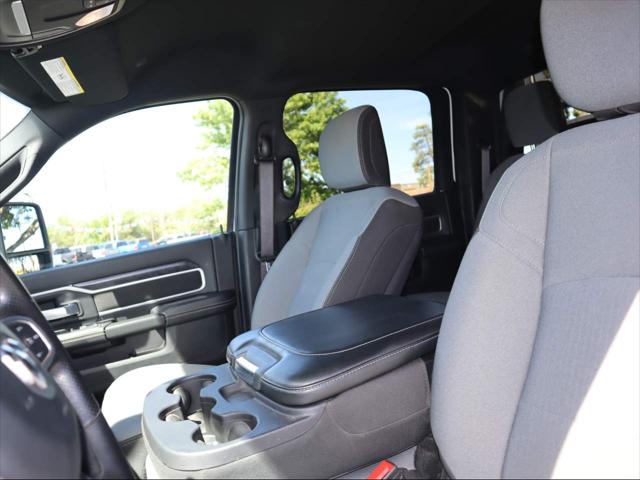 2024 Ram 3500 Tradesman/SLT/Laramie/Limited