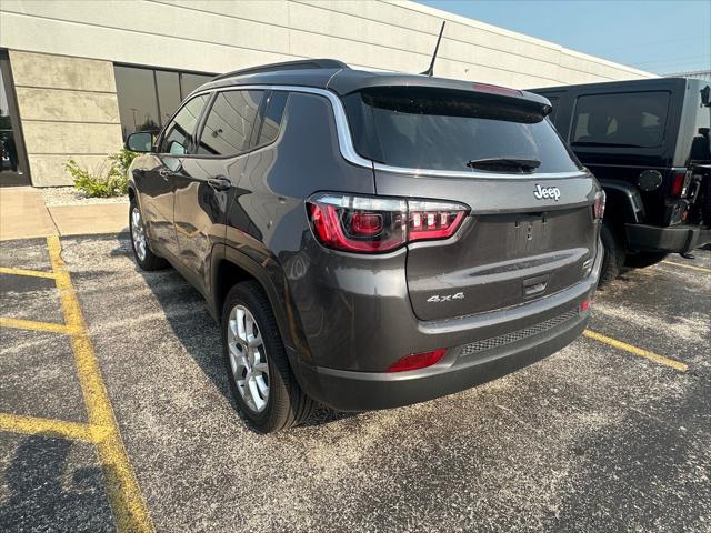 2024 Jeep Compass Latitude Lux FWD
