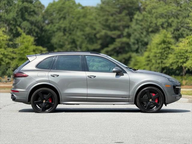 2016 Porsche Cayenne Turbo