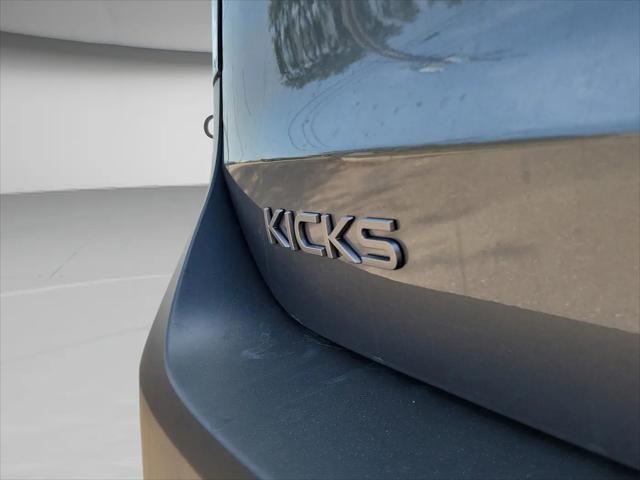 2025 Nissan Kicks SR FWD