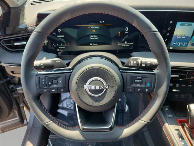 2025 Nissan Kicks SR FWD