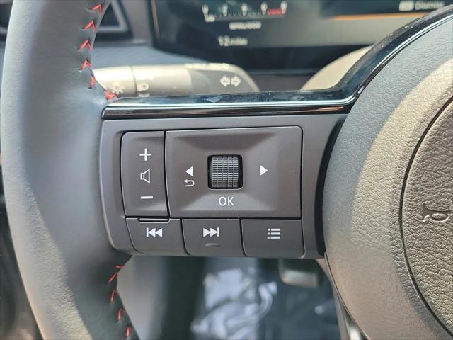 2025 Nissan Kicks SR FWD