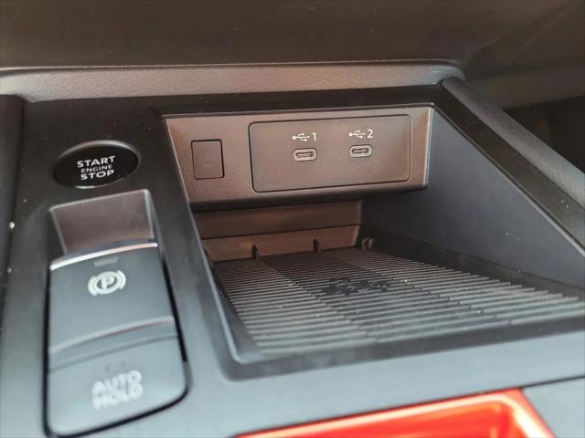 2025 Nissan Kicks SR FWD